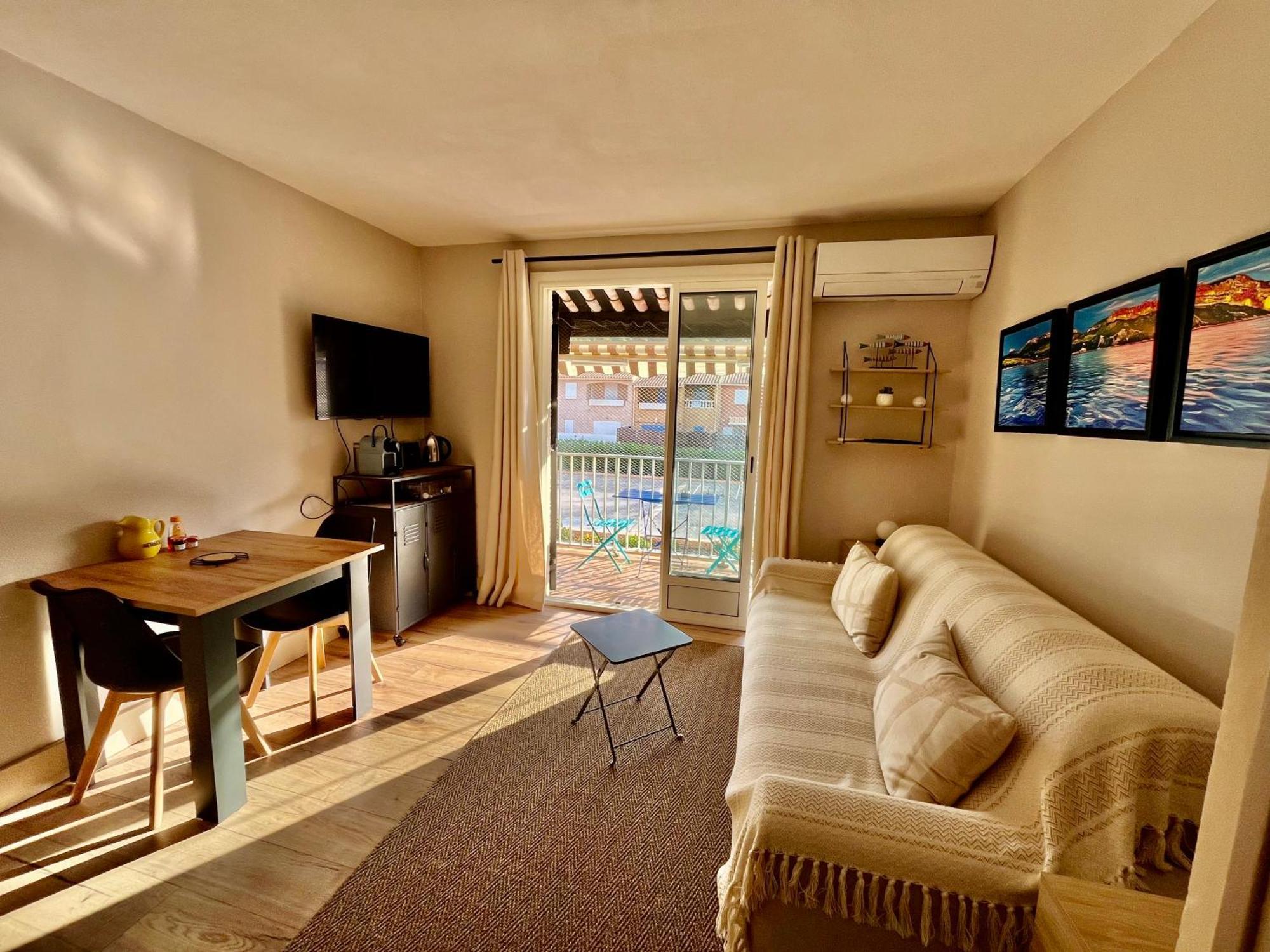 Studio Cosy En Bord De Mer Saint-Cyr-sur-Mer Dış mekan fotoğraf